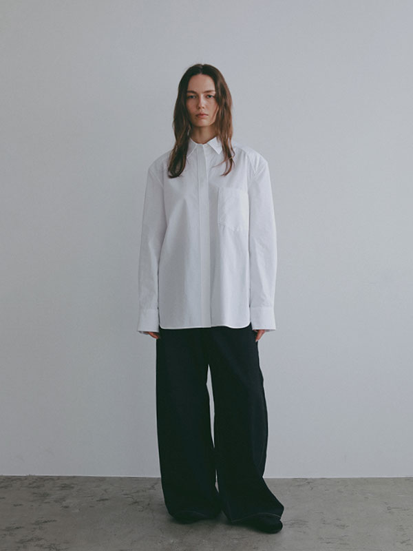 ボールドショルダーシャツ