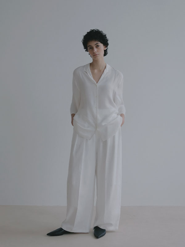 ソフトコットンタックカーブパンツ