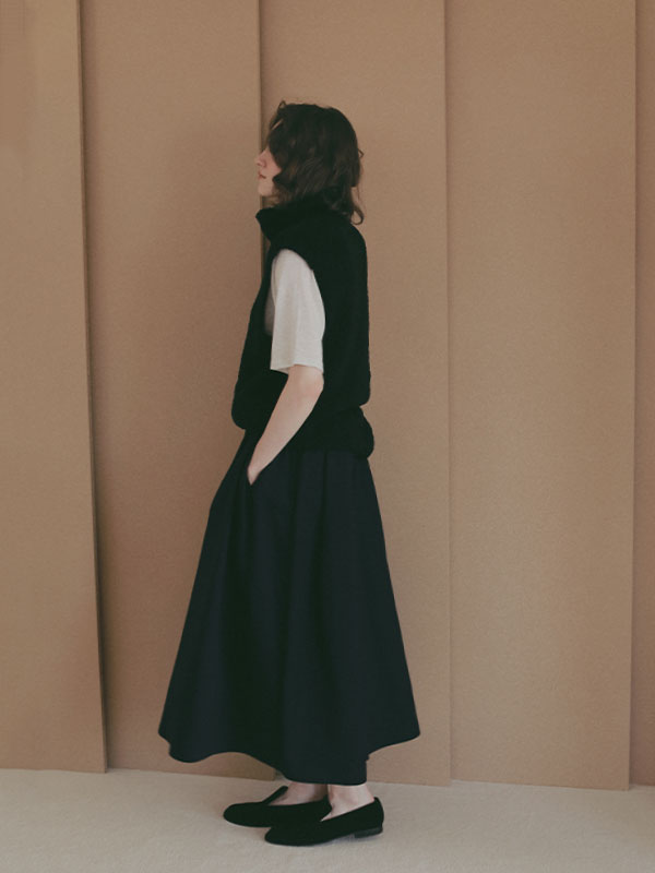 モールヤーンハイネックニットベスト