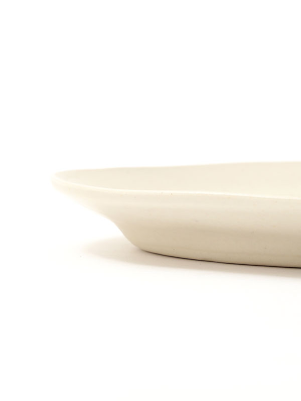 白陶土黒田釉オーバルプレート中