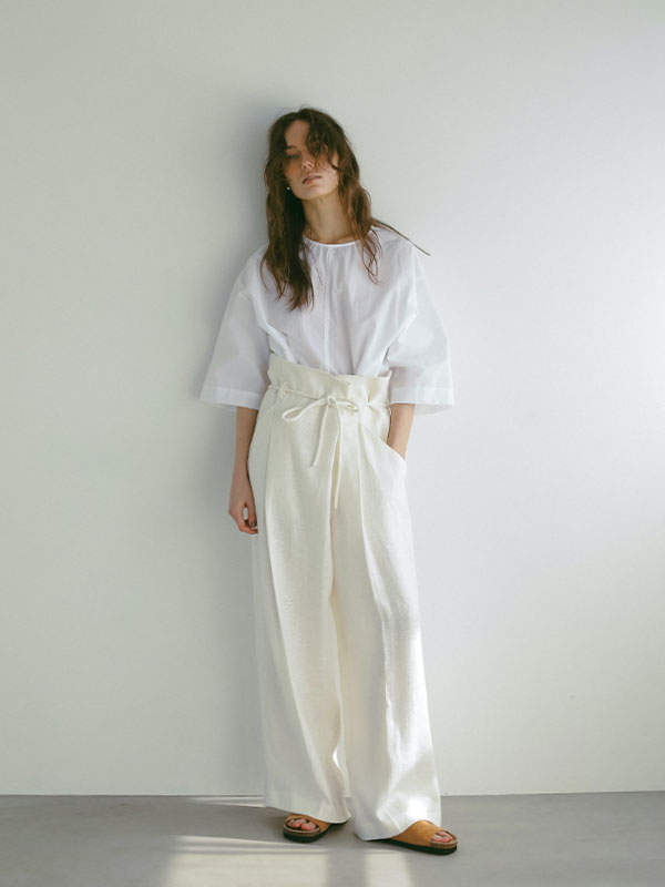 オーバーサイズタフタトップス(F WHITE): トップス │ ETRE