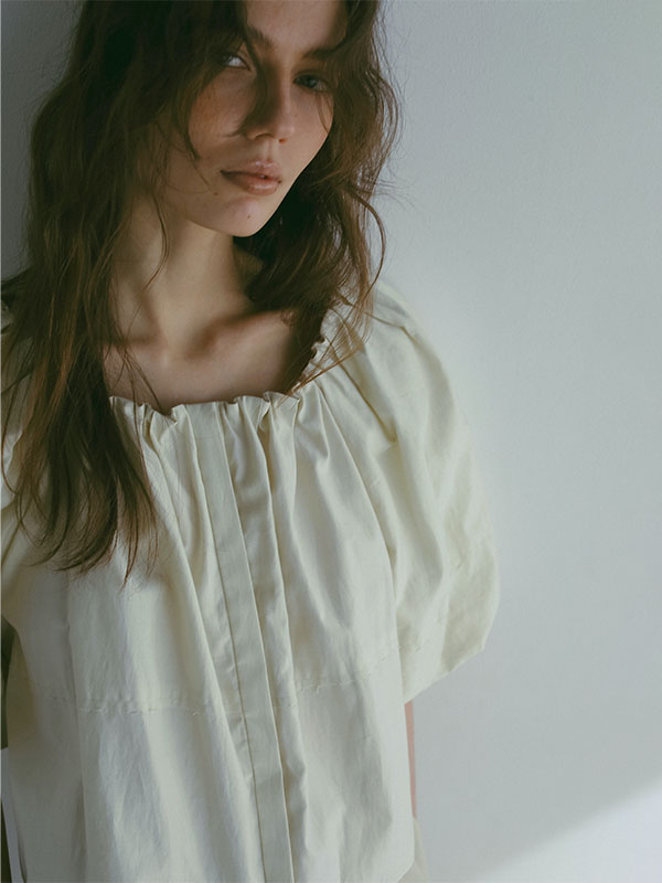 バルーンスリーブショートトップス(F IVORY): トップス │ ETRE