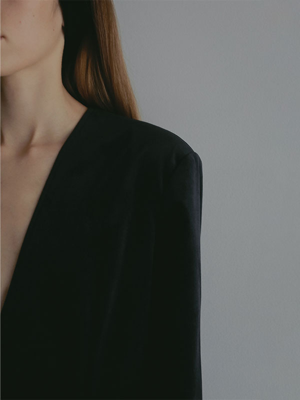 プランジングベロアワンピース