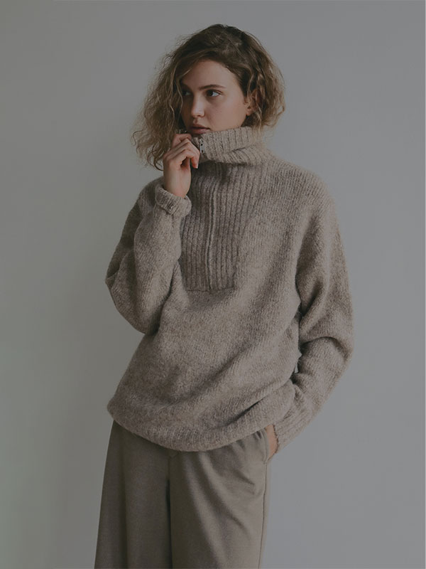 ハーフジップアルパカニットプルオーバー