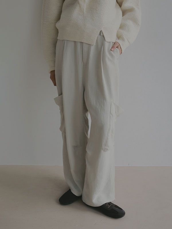 バックサテンリラクシーカーゴパンツ