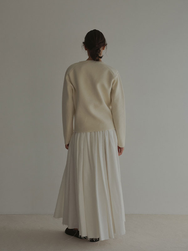 ダブルクロスボリュームスカート