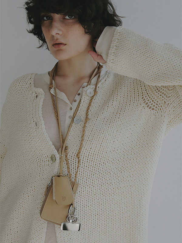 リリヤーンハンドニットカーディガン