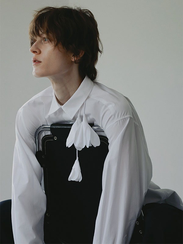 SANTEフラワーモチーフデザインシャツ