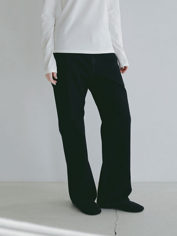 ハイライズストレートデニム