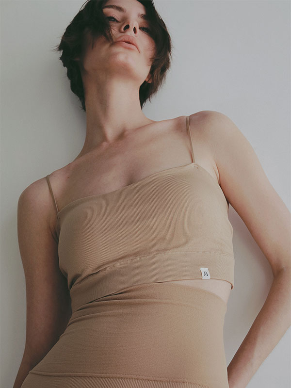 AMPHI×ETRE TOKYOフィットカップインバンドゥキャミソール