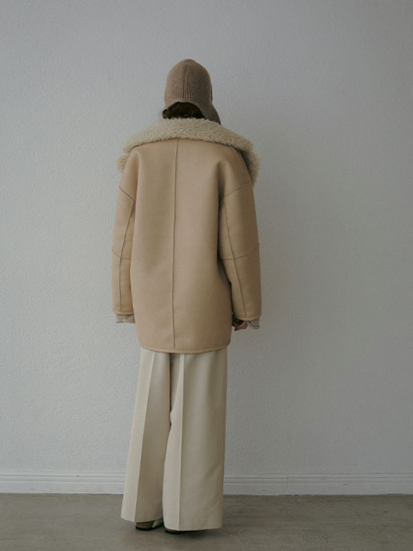 リバーシブルムートンミドルコート
