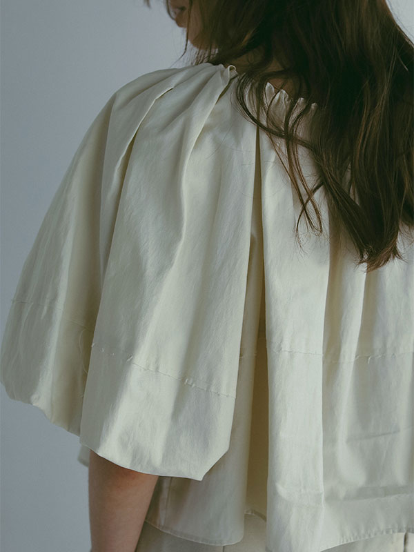 バルーンスリーブショートトップス(F IVORY): トップス │ ETRE