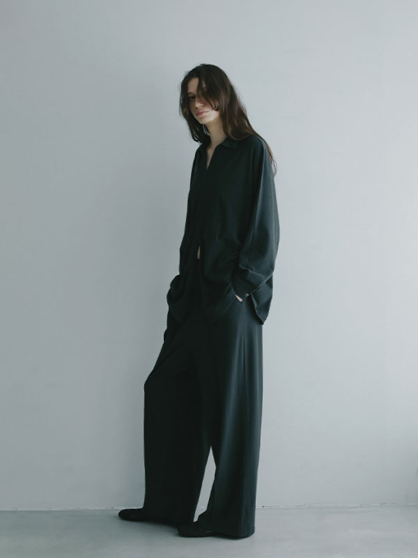 ETRE TOKYO 新作 ピンタックリラクシーパンツ ブラウン ピンタックリラクシーパンツ(S CHARCOAL): ボトムス │ ETRE