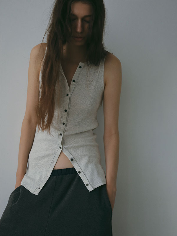 30コーマフロントオープンタンクトップ