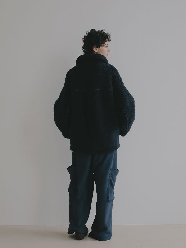 リバーシブルボアブルゾン