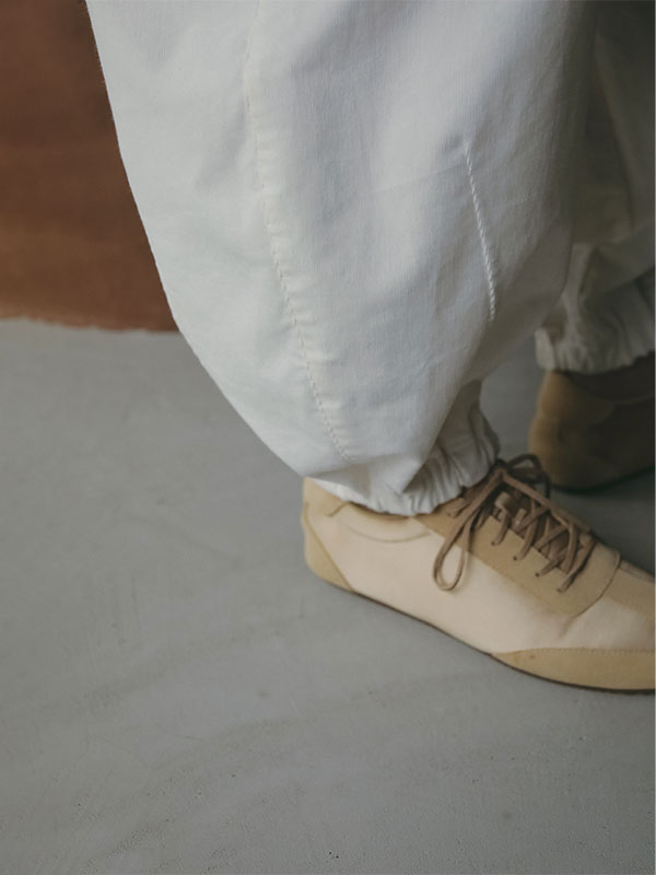 コーデュロイカーブジョガーパンツ