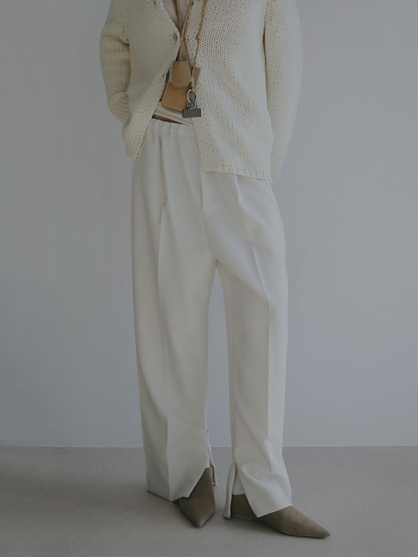 サイドピンタックラインリラクシーパンツ