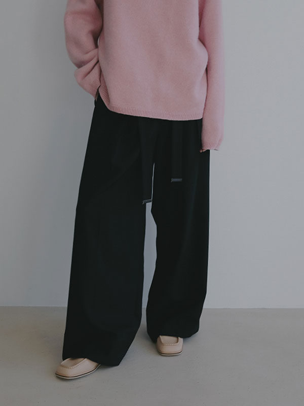 ベルテッドタックワイドパンツ