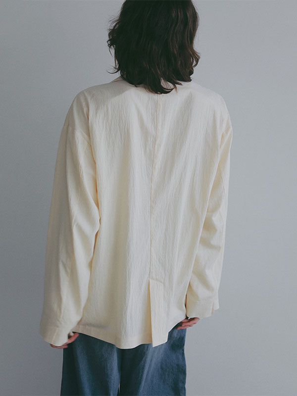 ナイロンエアリージャケット