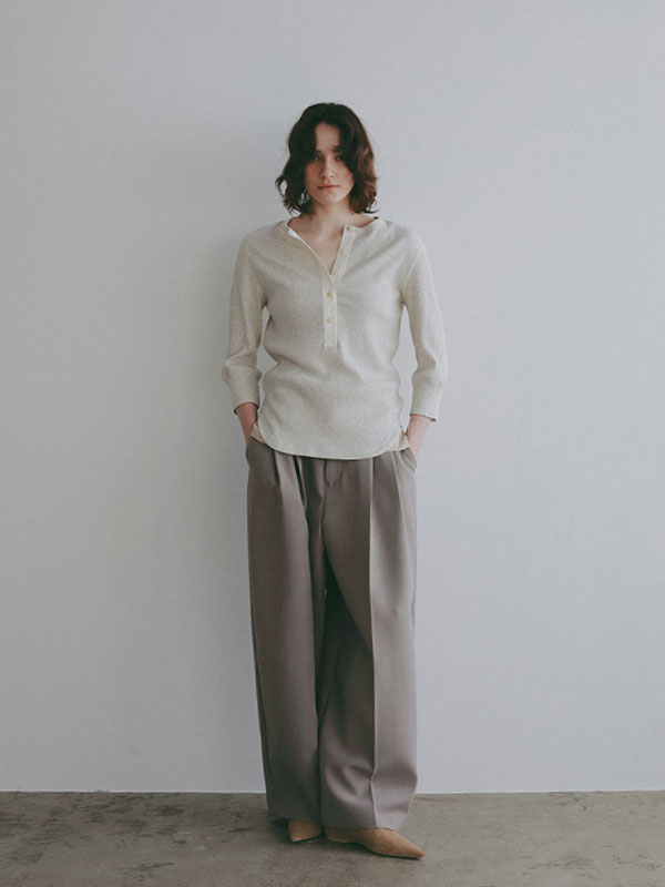 3/4スリーブヘンリーネックプルオーバー