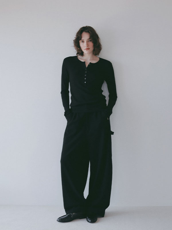 シアーワッフルヘンリーネックプルオーバー