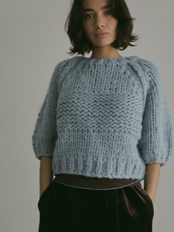 ブラッシュドハーフスリーブハンドニットプルオーバー