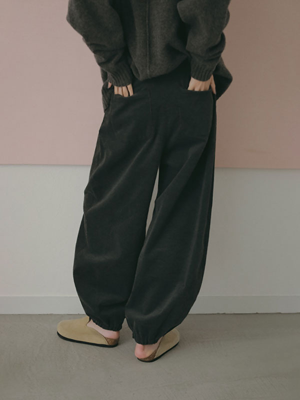コーデュロイカーブジョガーパンツ