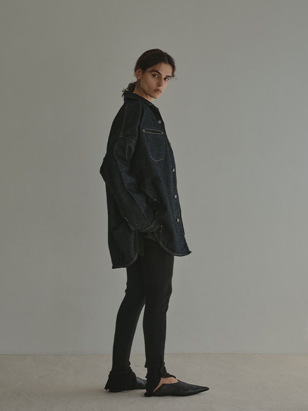 ヘムボタンニットレギンス