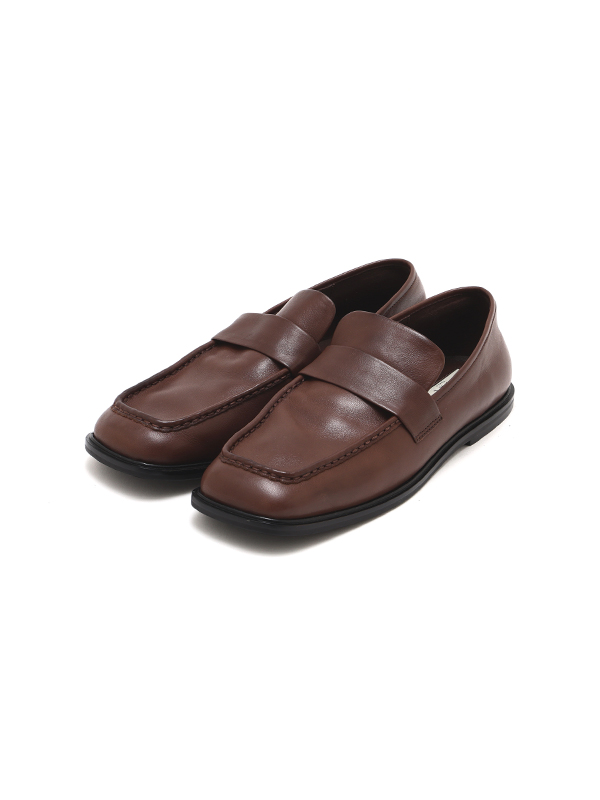 ソフトレザースクエアローファー