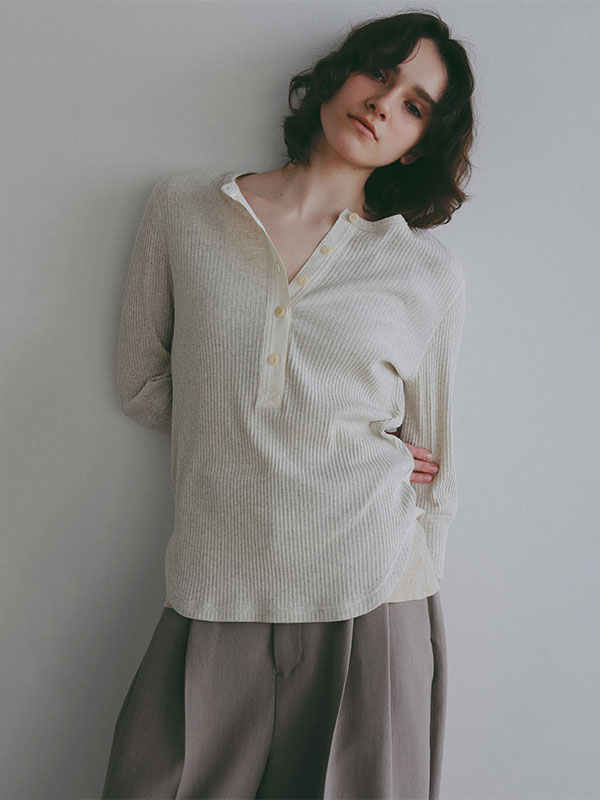 3/4スリーブヘンリーネックプルオーバー