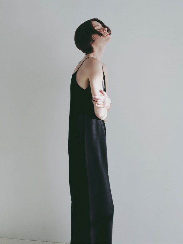 キャミソールニットオールインワン