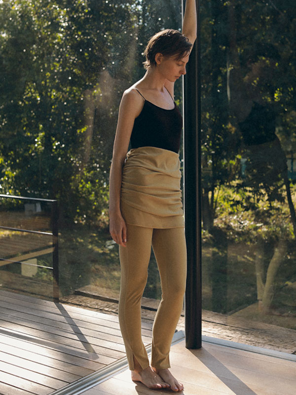 サイドスリットパイルレギンス