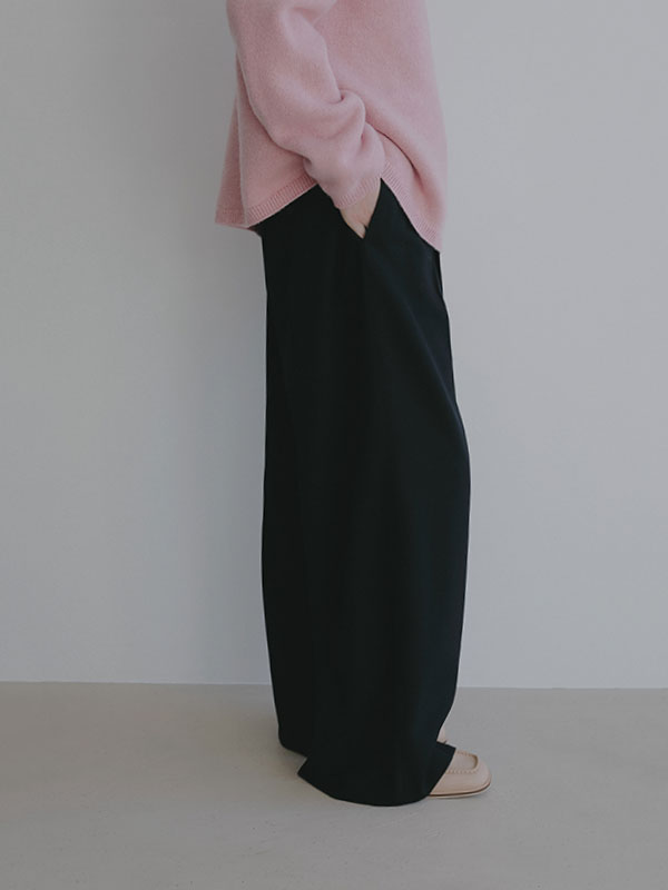 ベルテッドタックワイドパンツ