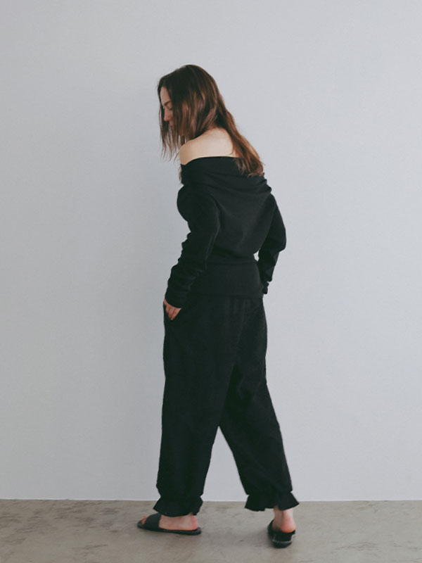 ワンショルダードレーププルオーバー