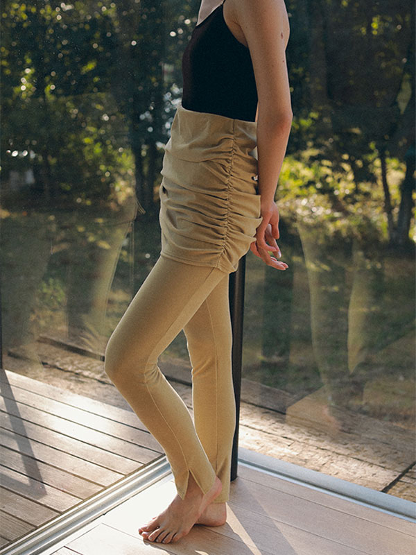 サイドスリットパイルレギンス