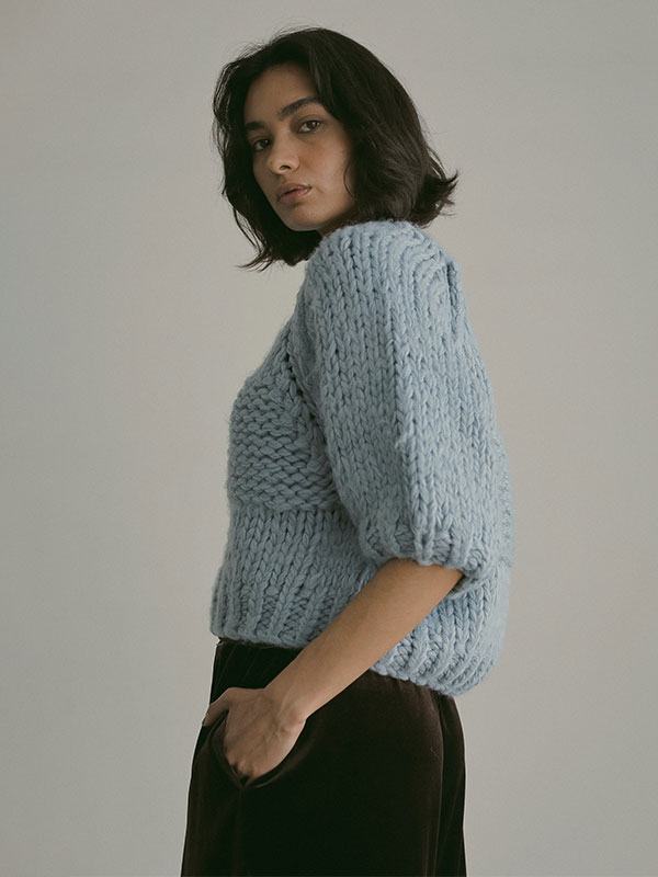 ブラッシュドハーフスリーブハンドニットプルオーバー