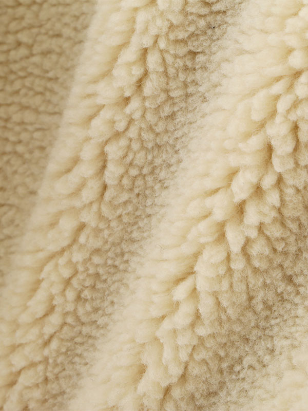 リバーシブルボアブルゾン