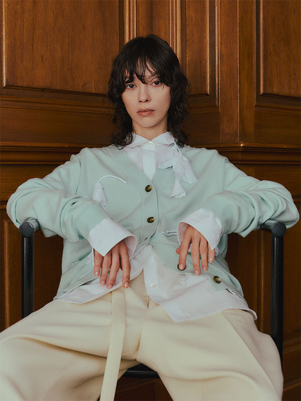 SANTEフラワーモチーフＶネックニットカーディガン