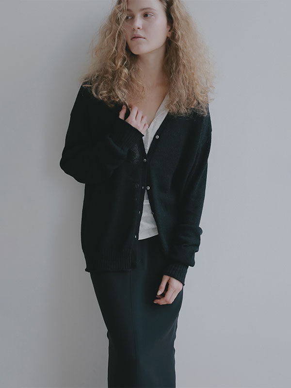 リリヤーンリネンVネックカーディガン