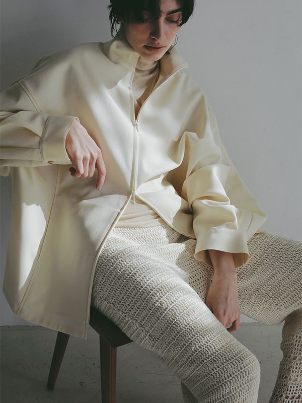 クロシェニットパンツ