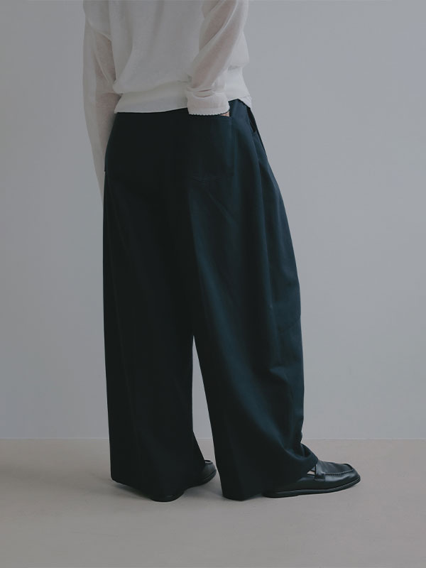 ソフトコットンタックカーブパンツ