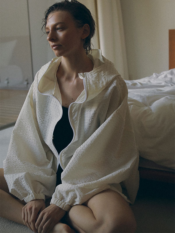 サッカーストレッチフードブルゾン