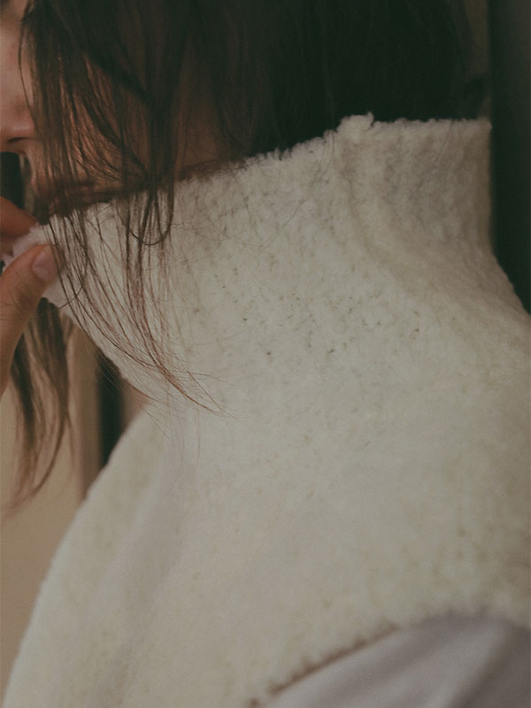 モールヤーンハイネックニットベスト