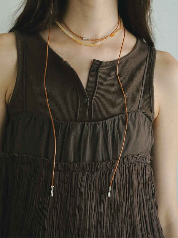 フロントオープンタンクトップ