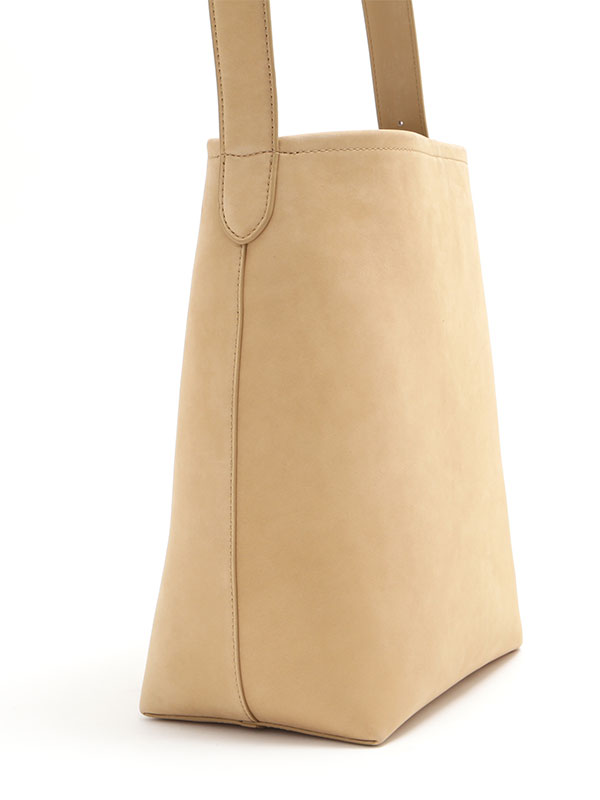 ブラスリングバックルレザーバッグ