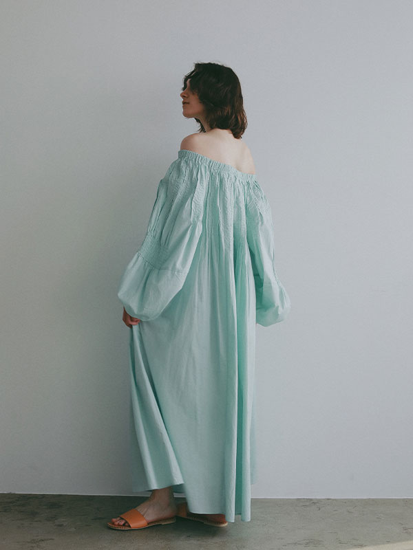 ハンドステッチボリュームワンピース