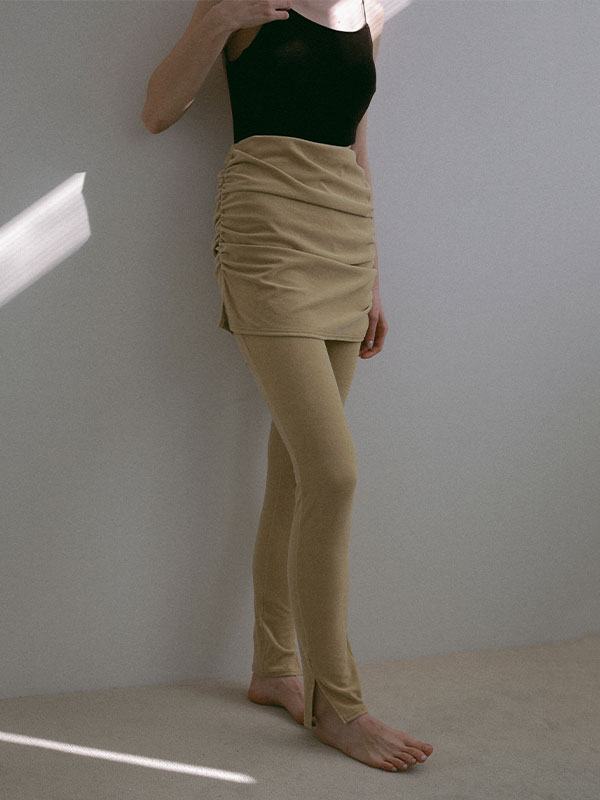 サイドスリットパイルレギンス