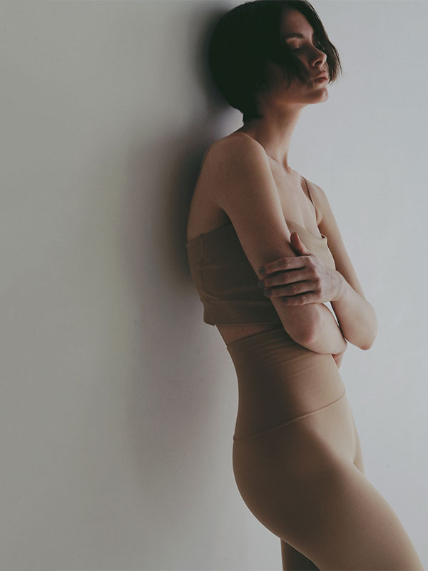 AMPHI×ETRE TOKYOフィットハイウエストレギンス