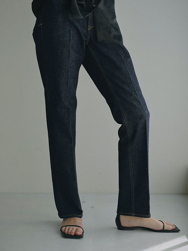 YANUK×ETRE TOKYO Center Crease Straight Denim(21 INDIGO): ボトムス