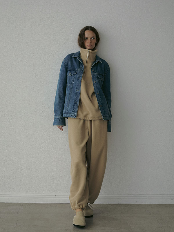 コンパクトトラッカージャケット